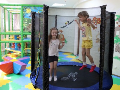 Детская площадка, батут, игровой лабиринт, Санаторий Озерный, Санатории Беларуси