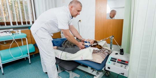 Сухое вытяжение позвоночника