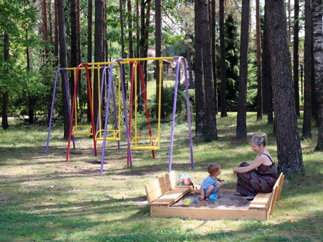 Детская площадка, песочница, качели, Санаторий Озерный, Санатории Беларуси